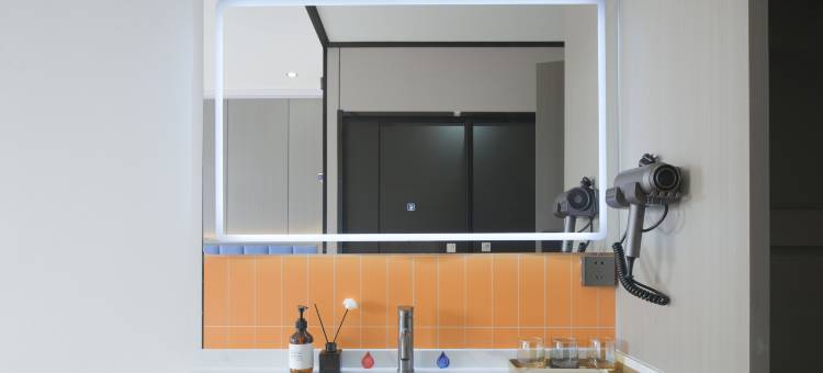 如家UP华驿精选酒店(西安城西客运站汉城路地铁站店)图片