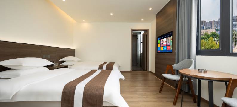 吉佰萃酒店(新津客运中心五津地铁站店)图片