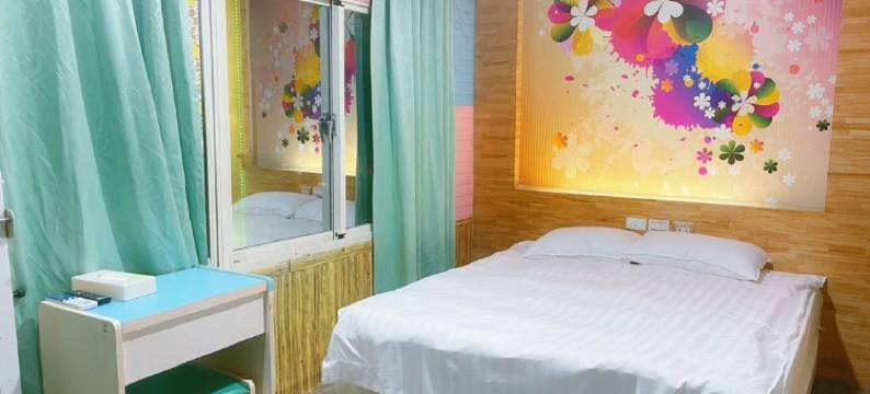 幸运草轻巧旅店图片