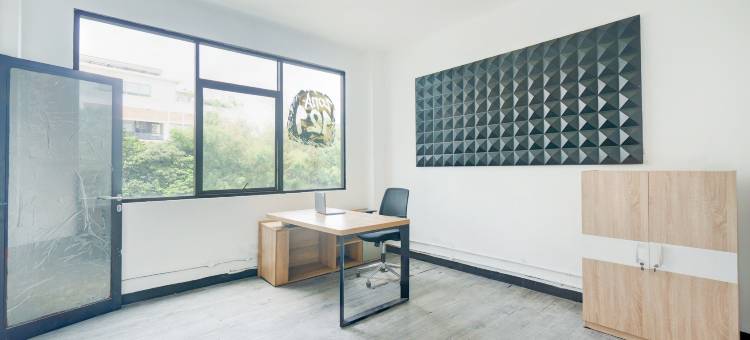 Capital O 94374 维斯玛邦戈(Hotel O Palmerah Near Binus University Formerly Wisma Bango)图片