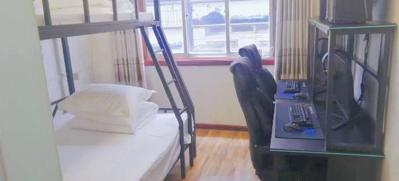 新安左岸时尚快捷酒店图片