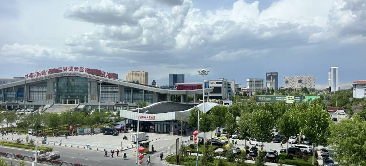 千悦酒店(霍尔果斯国门景区店)图片