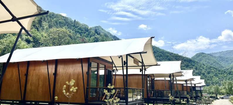 留坝诸葛亮点将台民宿图片