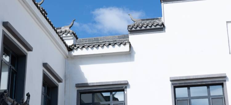 飞玥银晟酒店(乌兰布统草原景区店)图片