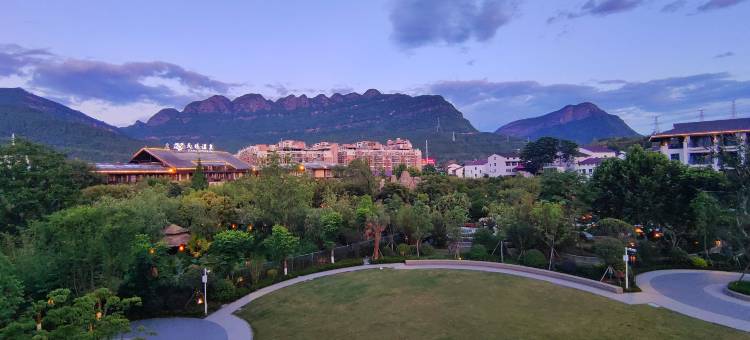 剑阁剑门关天赐温泉度假酒店图片