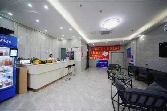 米朵酒店(杭州市心北路建设三路地铁站店)