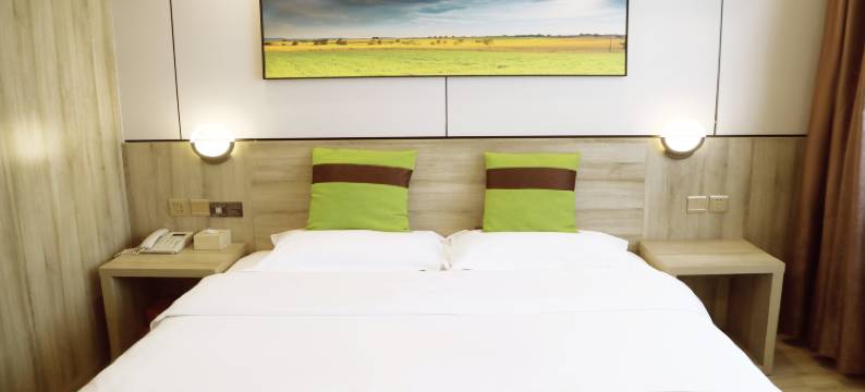 润佳·沁尚精品酒店(西安空军工程大学长乐坡地铁站店)图片