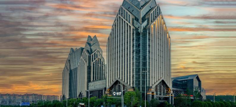 澜居·月畔酒店(大科城地铁站贵安高铁站店)图片