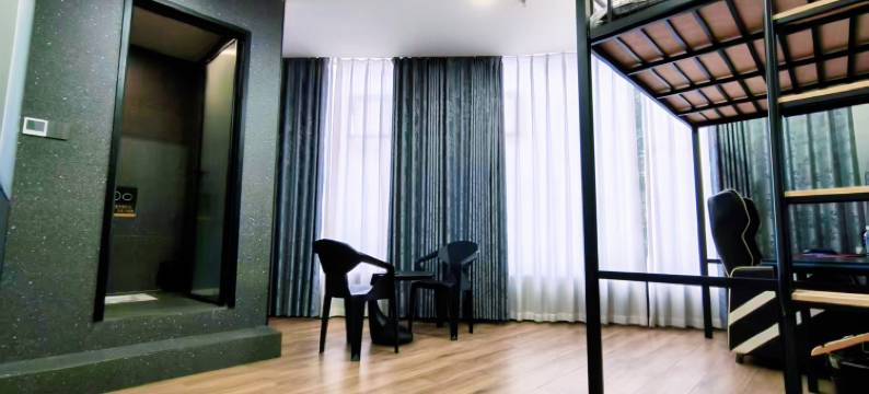 吉首1+电竞酒店(乾州古城店)图片