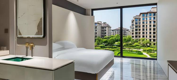 艺龙玺程国际酒店(商丘夏邑新孔雀园长寿阁店)图片