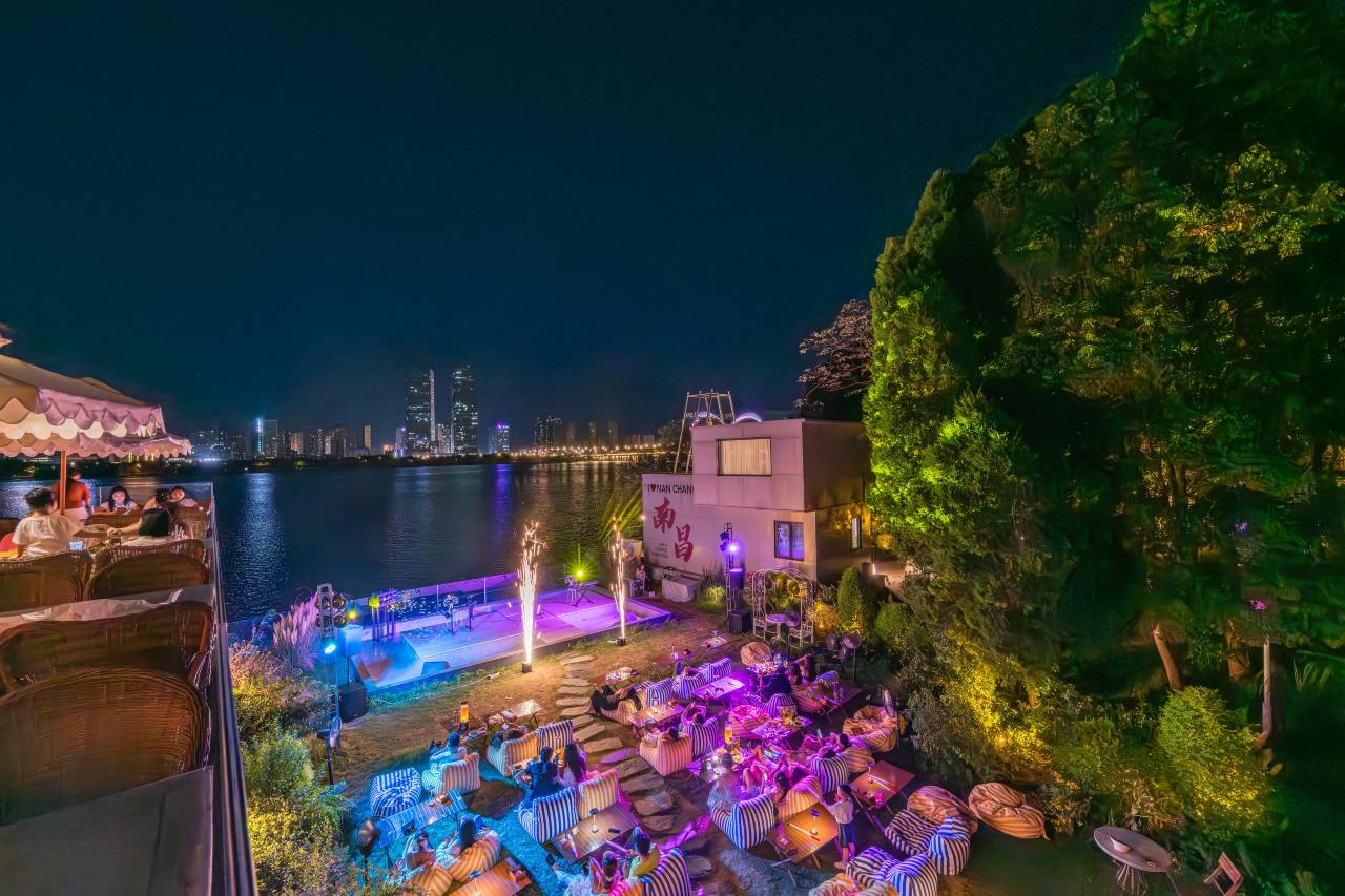 南昌ONLYONE湖心岛民宿图片