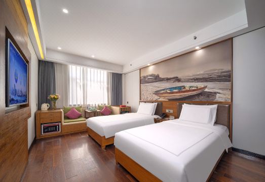 Seashine Hotel (Xiamen Railway Station) Hotel Overview