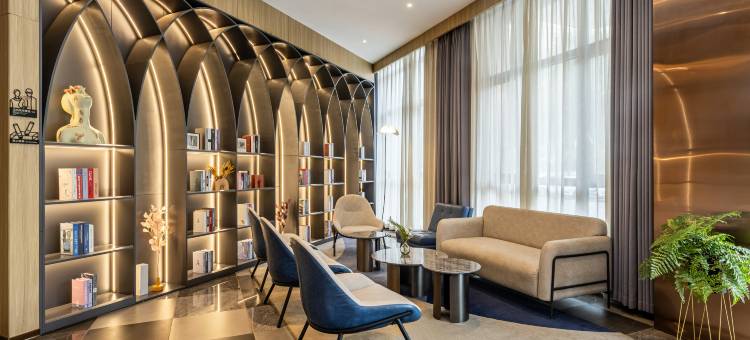 兰欧尚品酒店(天门大润发店)图片