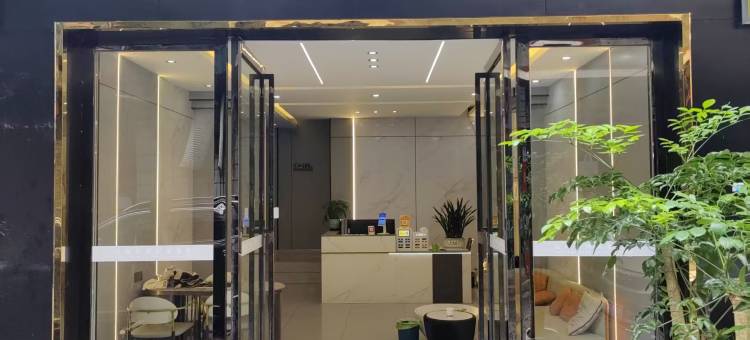 云尚居酒店(夜郎广场人民医院店)图片