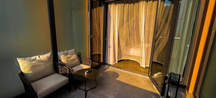 重庆洪崖洞MUSTEL木文缇酒店(解放碑店)图片