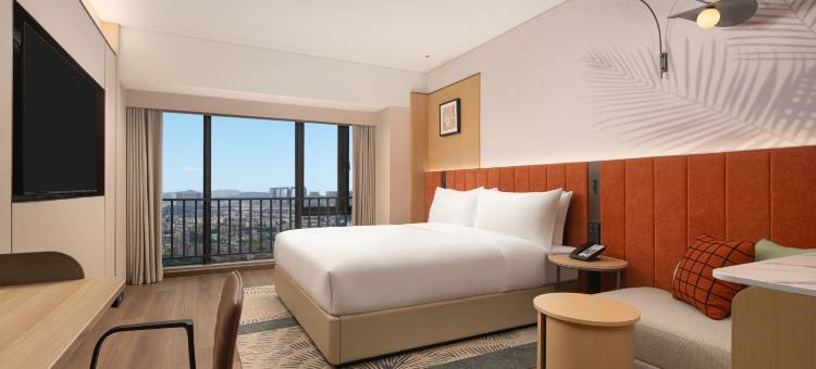 深圳坪山潮商广场希尔顿花园酒店图片