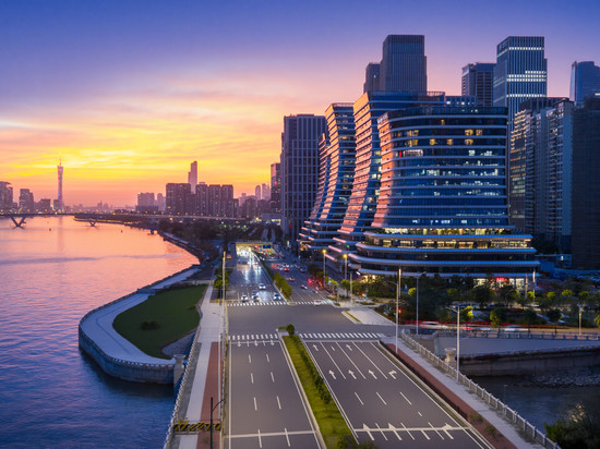 广州国际金融城临江大道美居酒店