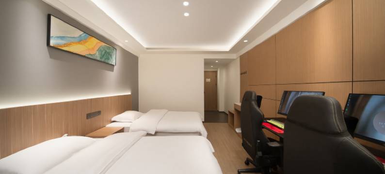 云娱电竞酒店(龙泉驿吾悦广场店)图片