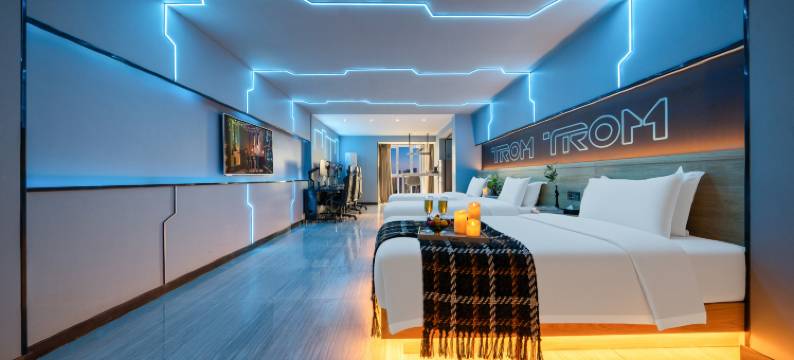 叶与晨电竞电影酒店(石家庄新石中路店)图片