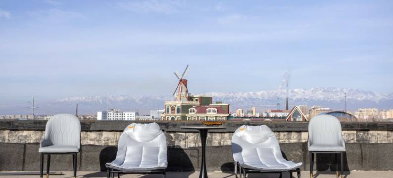 霍城清水河解忧公主薰衣草园丽呈酒店图片