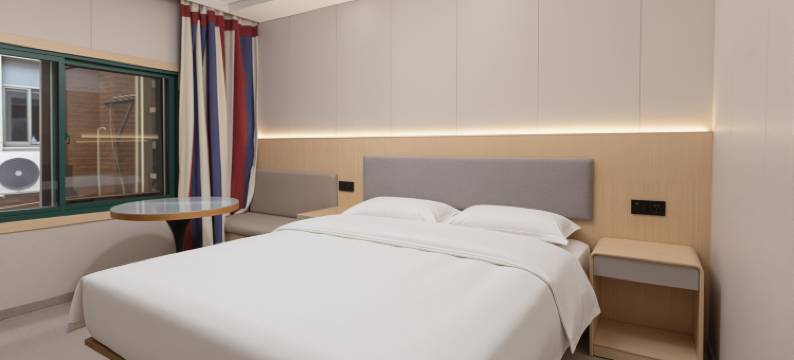 开蔓酒店(彭浦新村地铁站店)图片