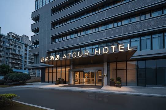 福州洪塘地铁站闽江大道亚朵酒店