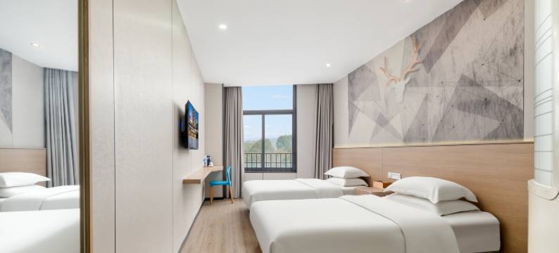 锐思特逸致酒店(南京河海大学佛城西路地铁站店)图片