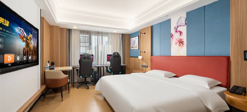 雷神电竞酒店(岳阳楼步行街店)图片