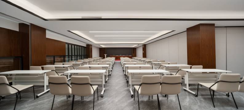 阿拉尔万达美华酒店(塔里木大学店)图片