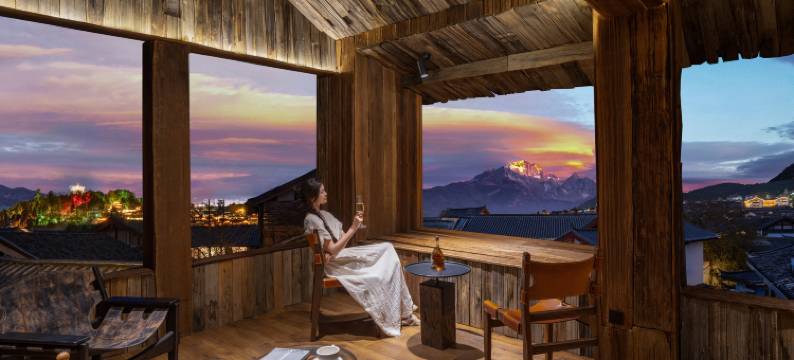 三宅壹笙·STREAM 日照金山收藏雪山观景民宿图片