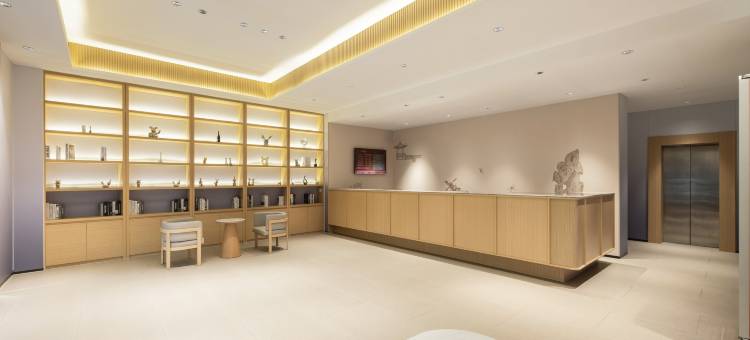 蔚蓝酒店(百色爱琴海购物广场右江民族医学院店)图片