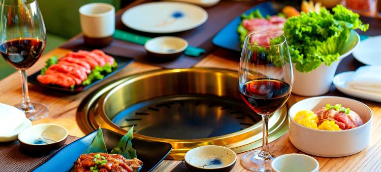 赤峰玉龙沙湖集装箱温泉酒店图片