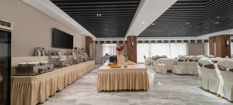 艺选酒店(赣州于都长征广场鹏泰百货店)图片