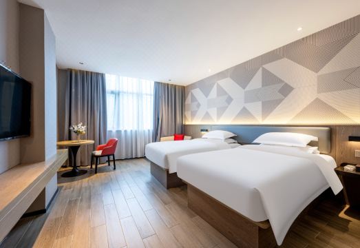 Borrman Hotel (Daye Qinglongshan Park Diaoyudao)Hotel Overview