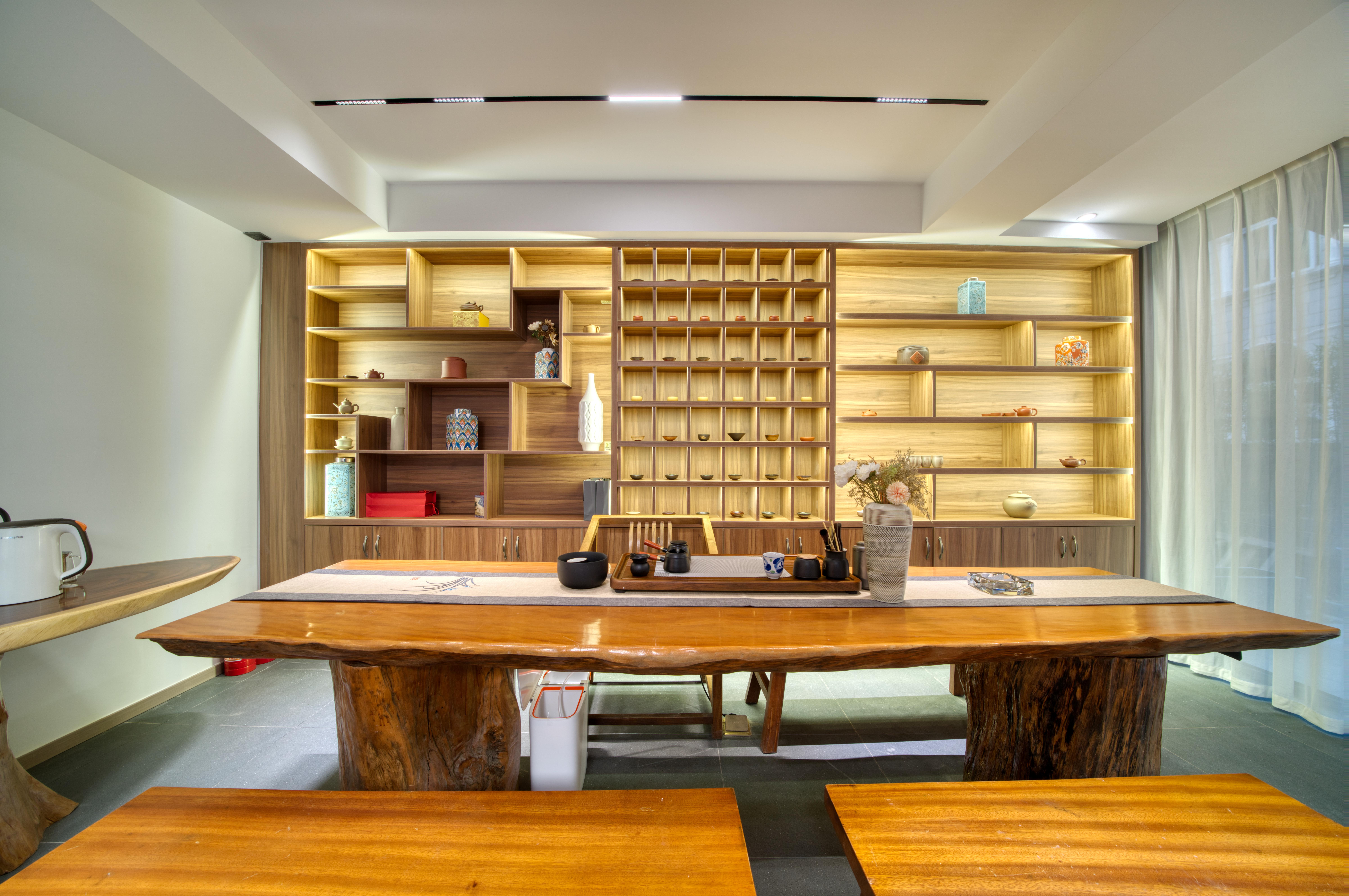 Tranquil Inn Over view