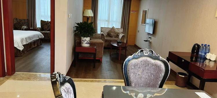 武汉鸿坤酒店(汉阳永安堂地铁站店)图片