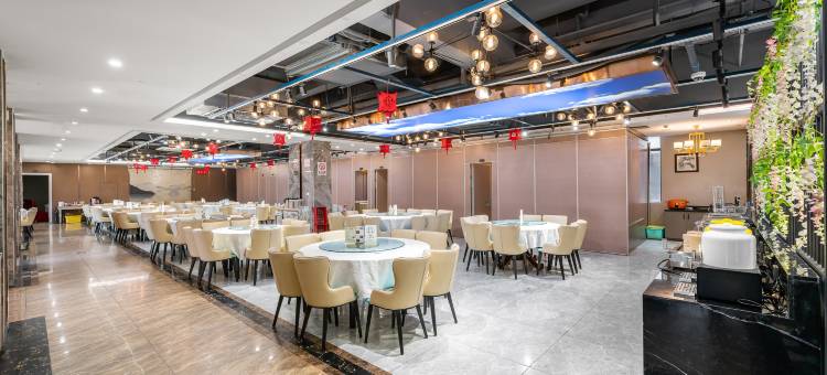 丽呈睿轩酒店(上海曹路民雷路地铁站店)图片