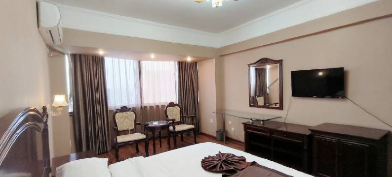 洛阳新旋宫旅游酒店(万达广场周王城广场地铁站店)图片