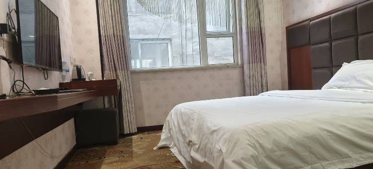 尚品酒店(淅川南阳农业职业学院店)图片