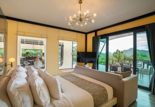 Te Mata Glamping Hotel Overview