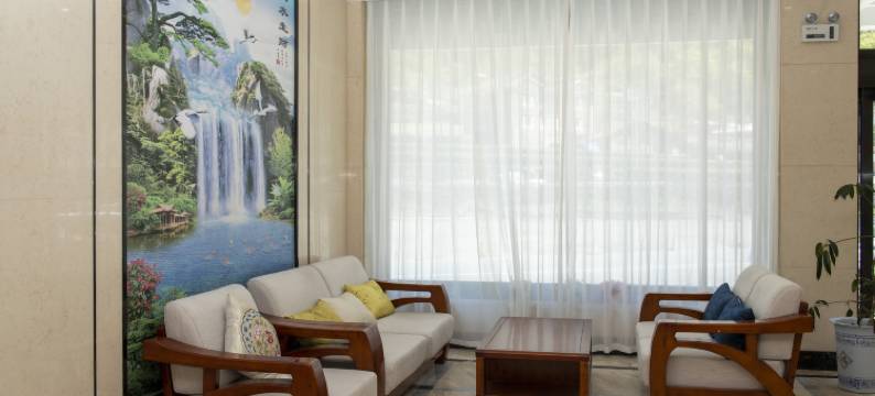 雍措大酒店图片