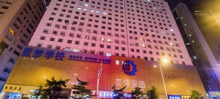 喆啡酒店(长春人民广场重庆路万达店)图片