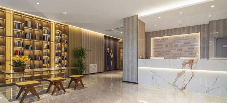 白玉兰酒店(海阳人民医院金海螺广场店)图片