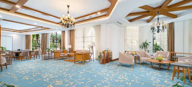 优年生活公寓(南宁江湾路灵龟山公园店)图片