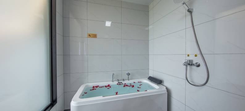 弥勒云栖湖民宿(湖泉生态园店)图片