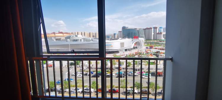 黄河源民宿(万达茂奥体中心地铁站店)图片