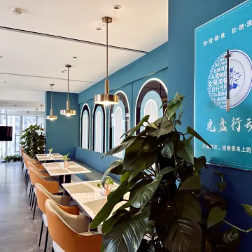 SK酒店（太原府东多彩城店）