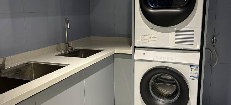 网鱼电竞酒店(杭州庆春广场地铁站店)图片