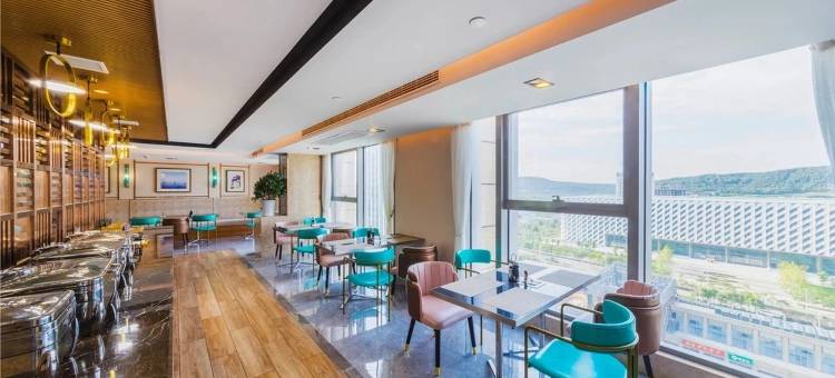 锦江都城酒店(武汉光谷科技会展中心大悦城店)图片