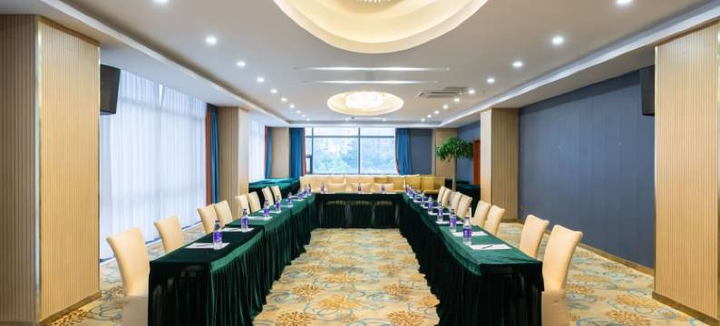 财富智轩酒店(上海虹口足球场店)图片